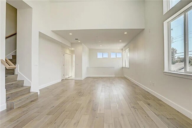 Building Photo - 4001 Red River St