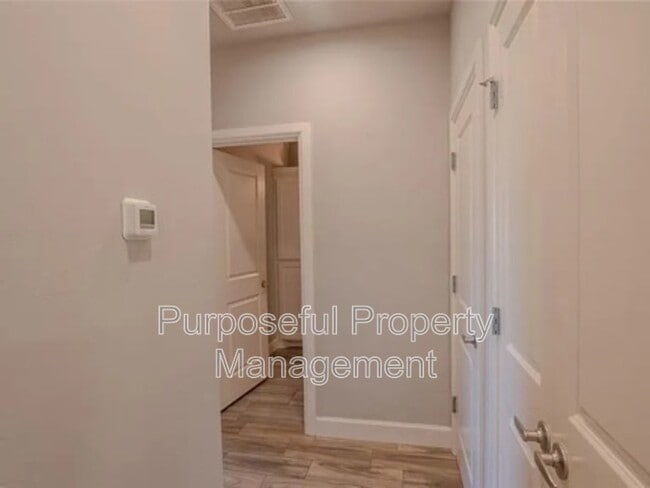 Building Photo - 12037 Ashford Dr
