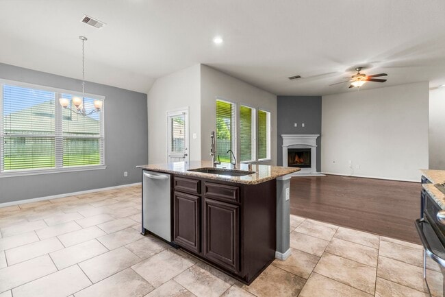 Building Photo - 1535 Heartwood Dr