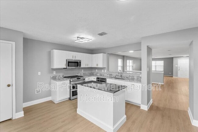 Building Photo - 7802 Calgary Ln