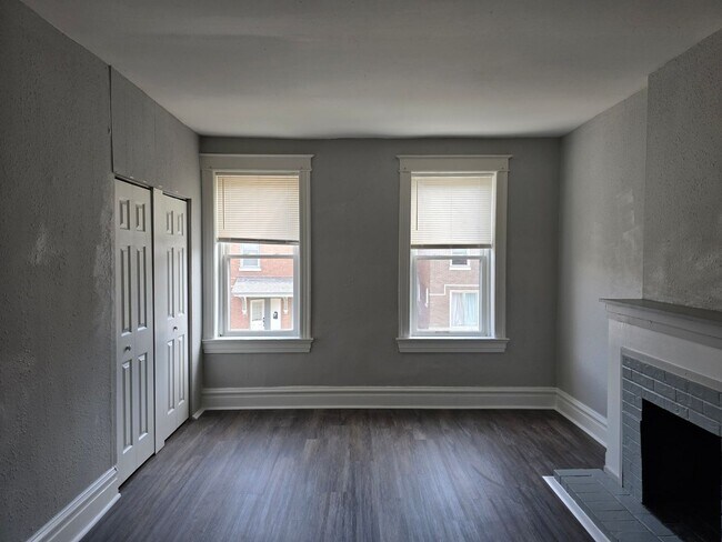 Building Photo - 548-550 Eiler Street