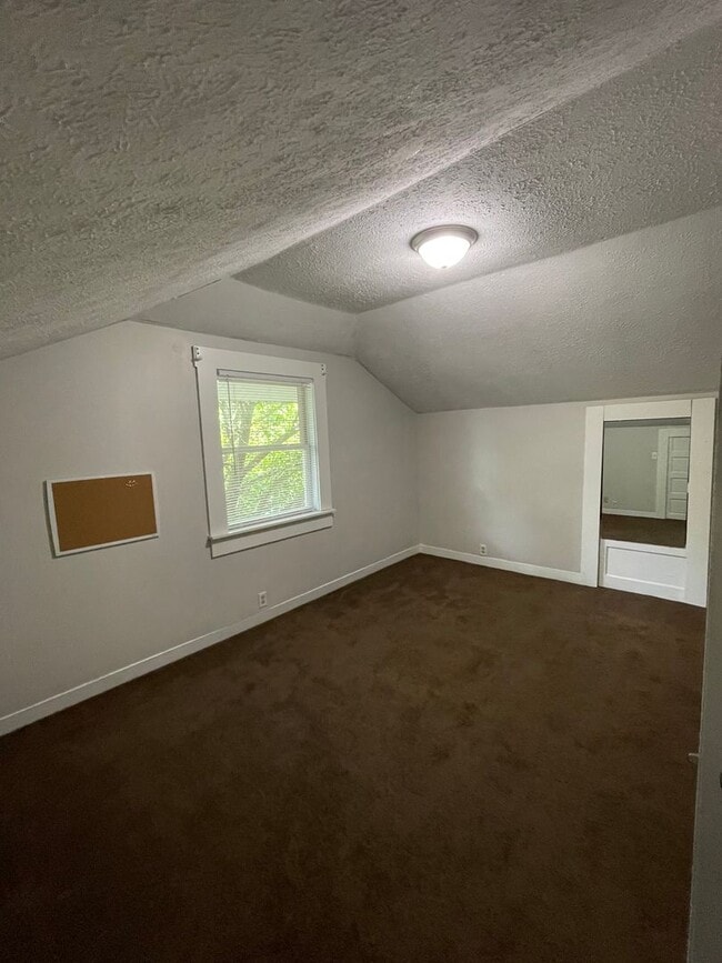 Building Photo - $200 off first months rent- Ball State Uni...