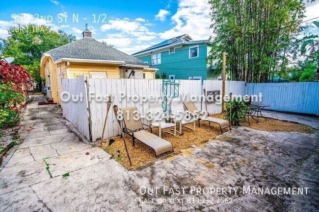 Building Photo - 539 2nd St N