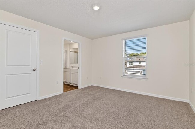 Building Photo - 16587 Barbours Crk Wy