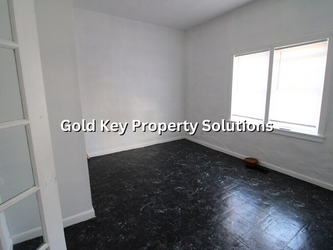 Building Photo - MUNCIE 3 BR 1 BA House with New Appliances (NO SECTION 8)