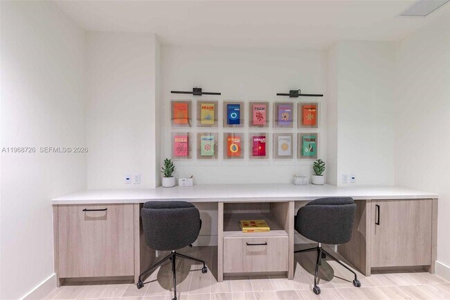 Building Photo - 3900 Alton Rd