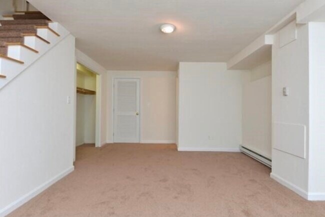 Building Photo - 6 Harleston St