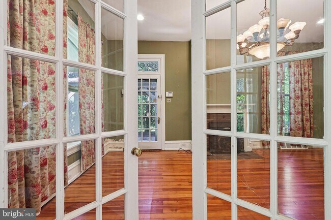 Building Photo - 1420 Pennsylvania Ave