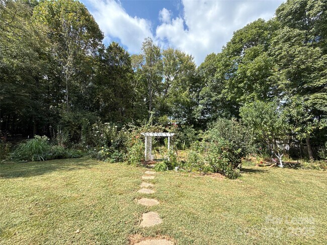 Building Photo - 8112 Calistoga Lane