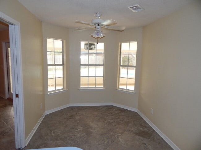 Building Photo - 1925 Catamaran Dr