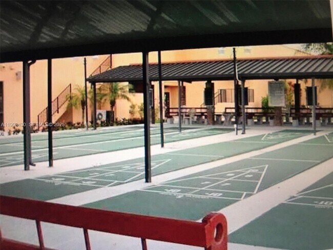 Building Photo - 1140 NW 85th Ave