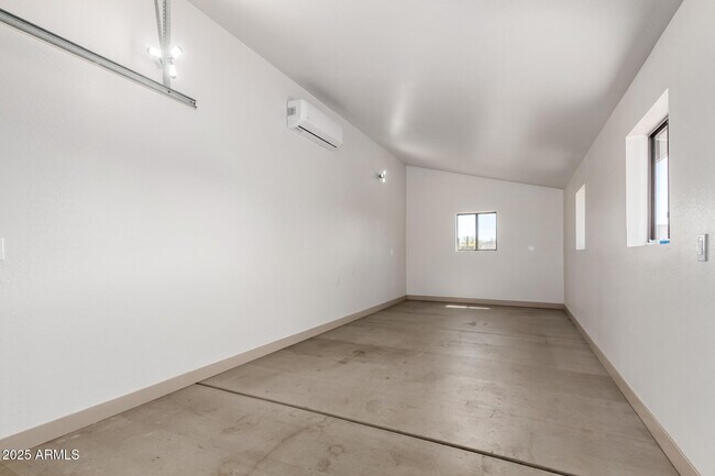 Building Photo - 48451 N 27th Ave