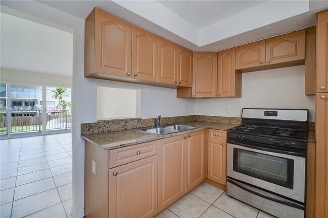 Building Photo - 7713 SW 88th St