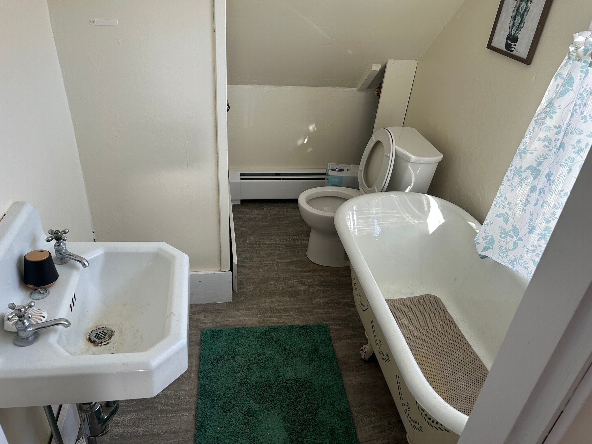 Building Photo - 345 Main St