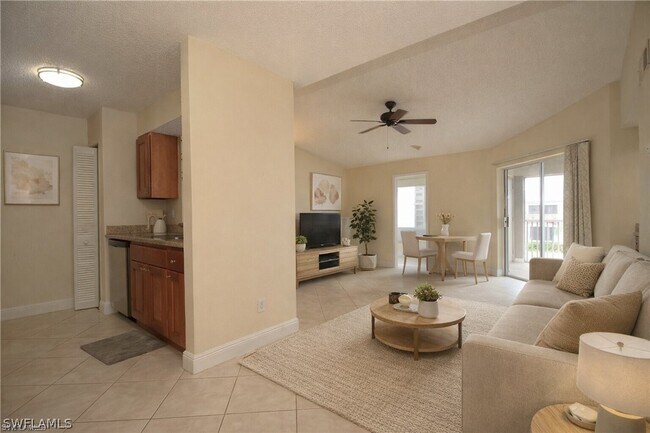 Building Photo - 194 Santa Clara Dr