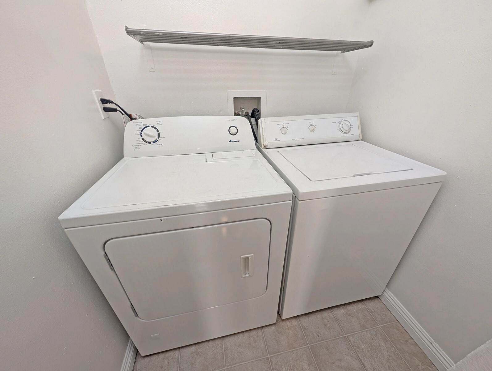 Building Photo - 4402 Mammoth Ave