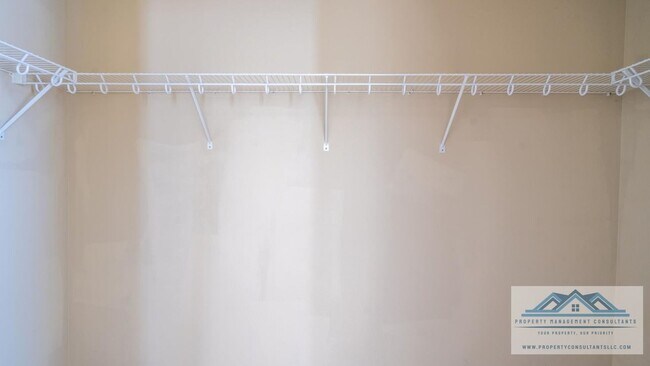 Building Photo - 5002 Blakemore Dr SE