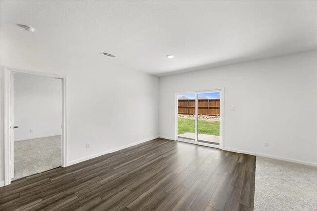 Building Photo - 1828 Sandlin Dr
