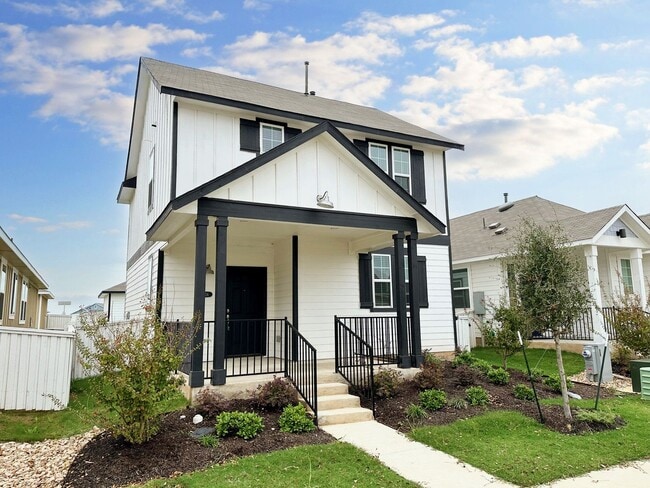 Building Photo - 424 Hortus Dr