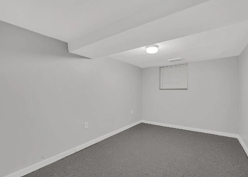 Building Photo - 11725 S Wentworth Ave