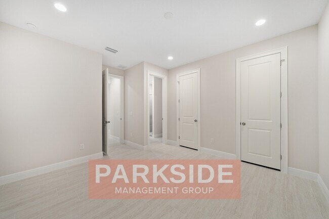 Building Photo - 3736 SE 137th Ln