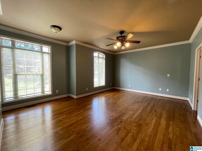 Building Photo - 208 Castlehill Dr