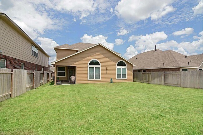 Building Photo - 15415 Pattington Cypress Dr