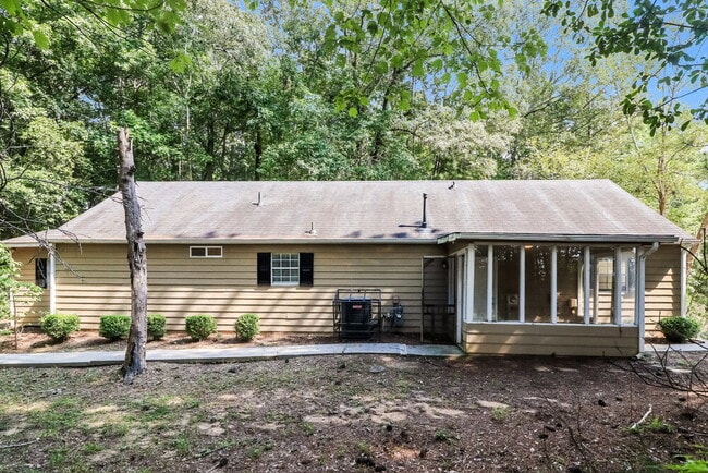 Building Photo - 1466 Fall Creek Trce