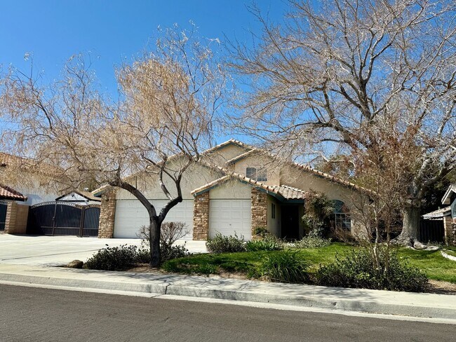 Primary Photo - NORTHWEST SOLAR HOME - AVAILABLE NOW!