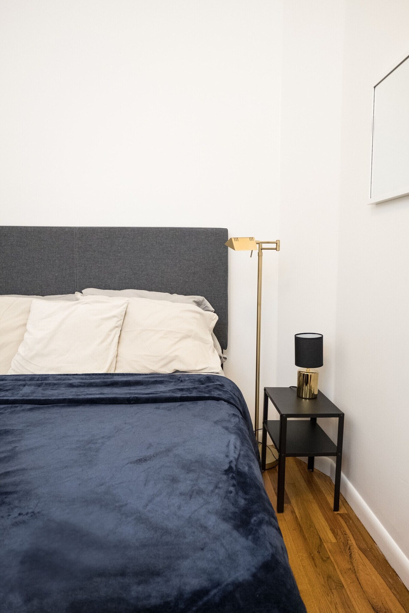 Building Photo - 317 E 75th St