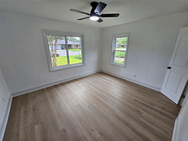 Building Photo - 1300 Lawrence St