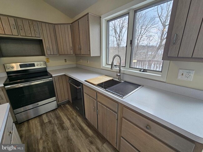 Building Photo - 3052 Funks Mill Rd