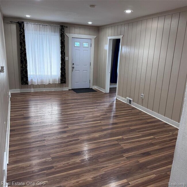 Building Photo - 11508 Nagel St