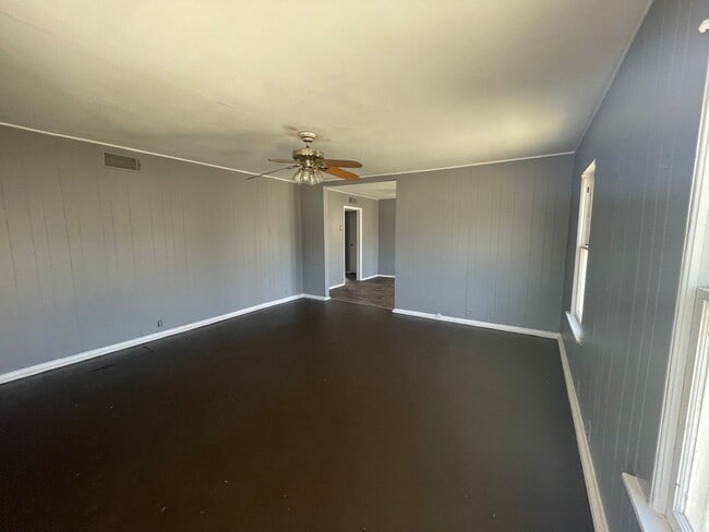 Building Photo - Corner Lot Home – Central City - Corpus Christi, TX