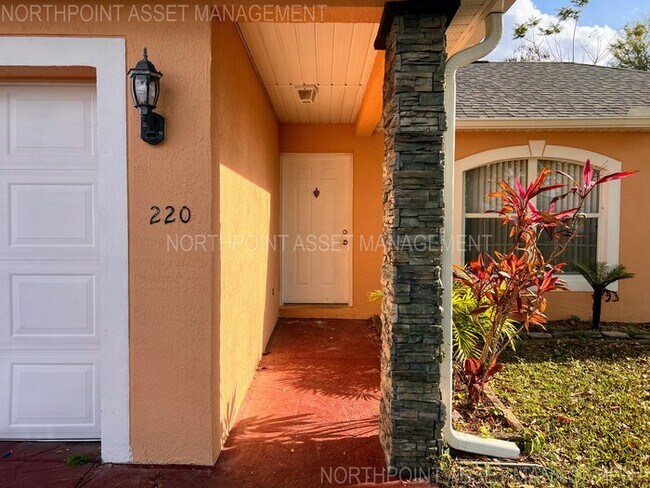 Building Photo - PRICE REDUCED FOR A QUICK MOVE IN!!  Spaci...