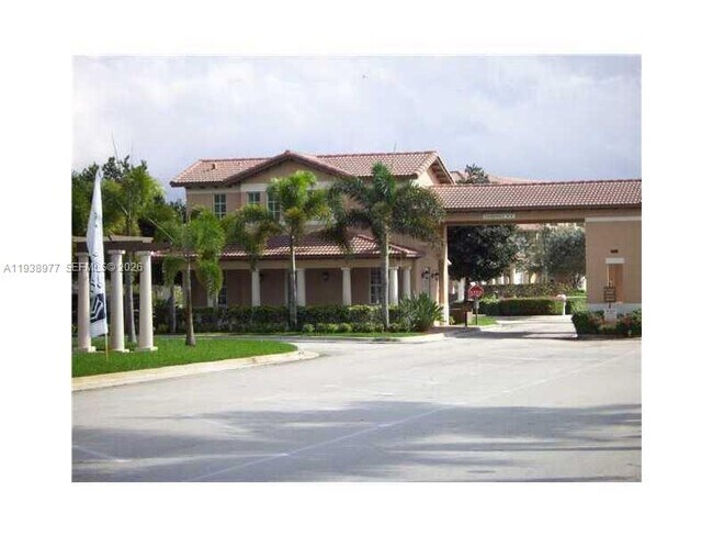 Building Photo - 917 SW 147th Ave