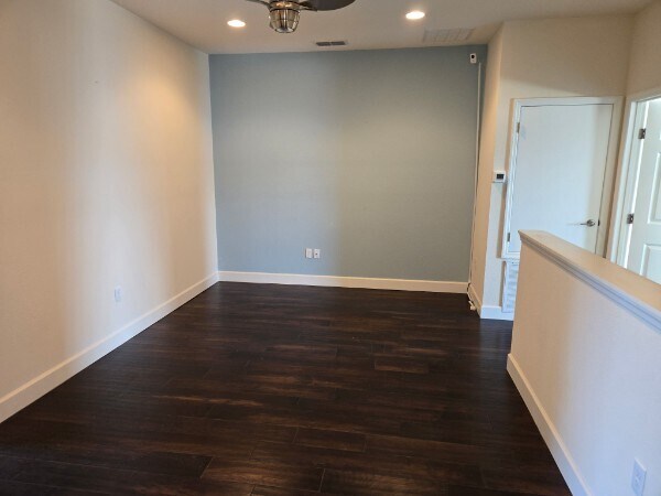 Building Photo - 922 Centaury Dr