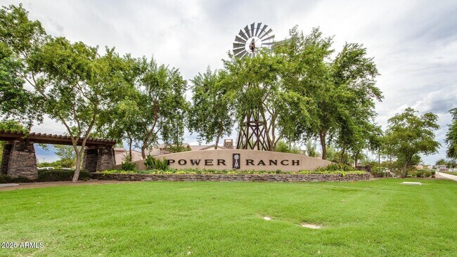 Building Photo - 4501 E Timberline Ct