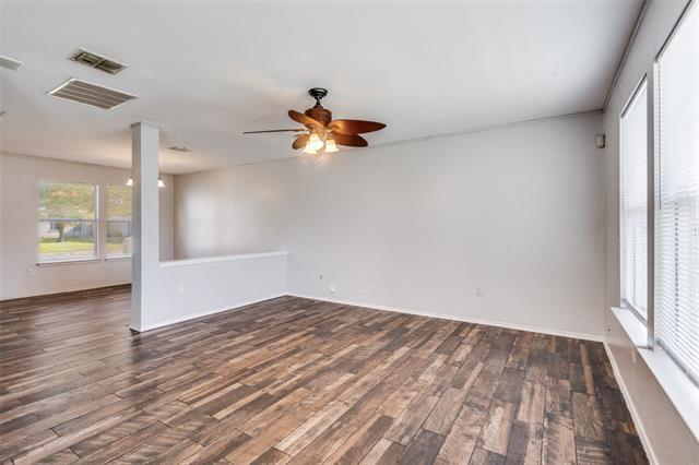 Building Photo - 2933 High Pointe Blvd