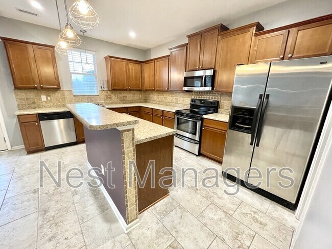 Building Photo - 311 Highgrove Dr
