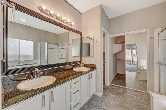 Building Photo - One-of-A-Kind 2 Story, 3 Bedroom with 3 Full Baths Home in the Heart of Summerlin!