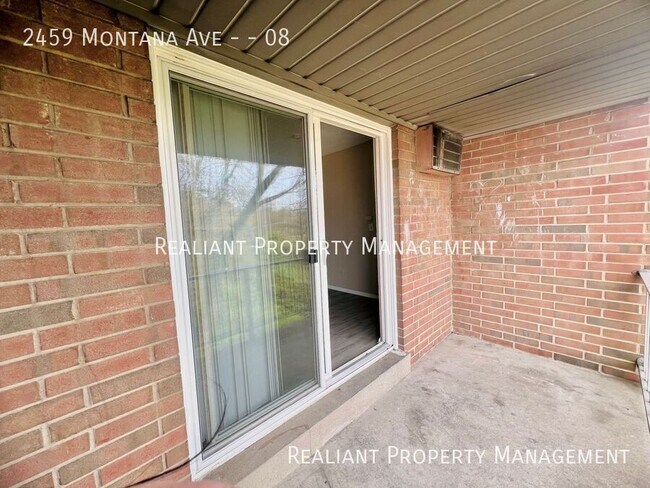 Building Photo - 2459 Montana Ave