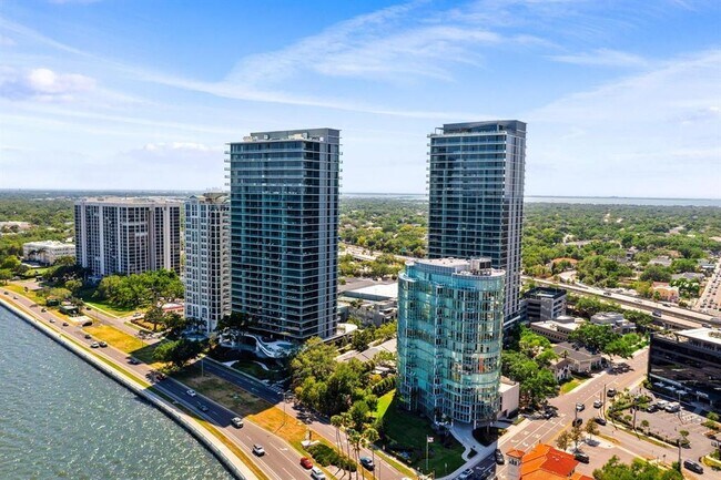 Building Photo - 3015 S Ysabella Ave