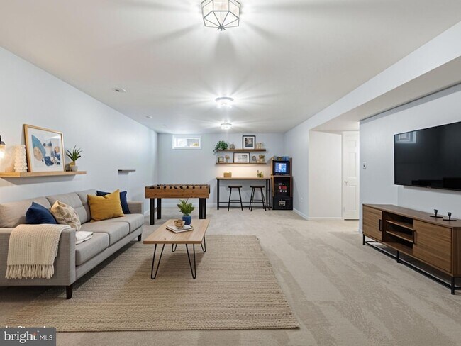 Building Photo - 9477 Bankhead Dr