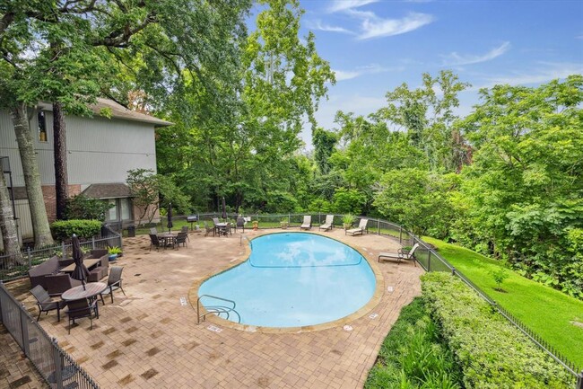 Building Photo - 6595 Bayou Glen Rd
