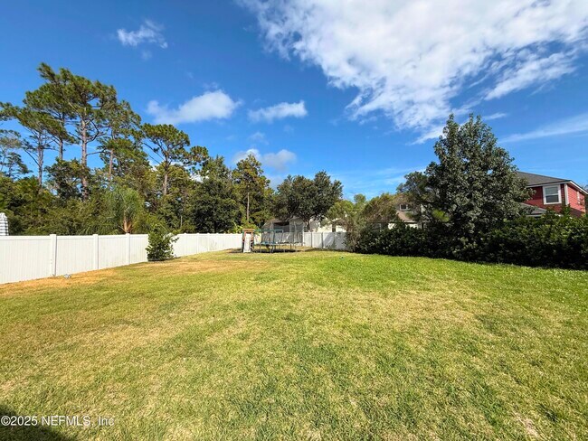 Building Photo - 7045 Rosabella Cir