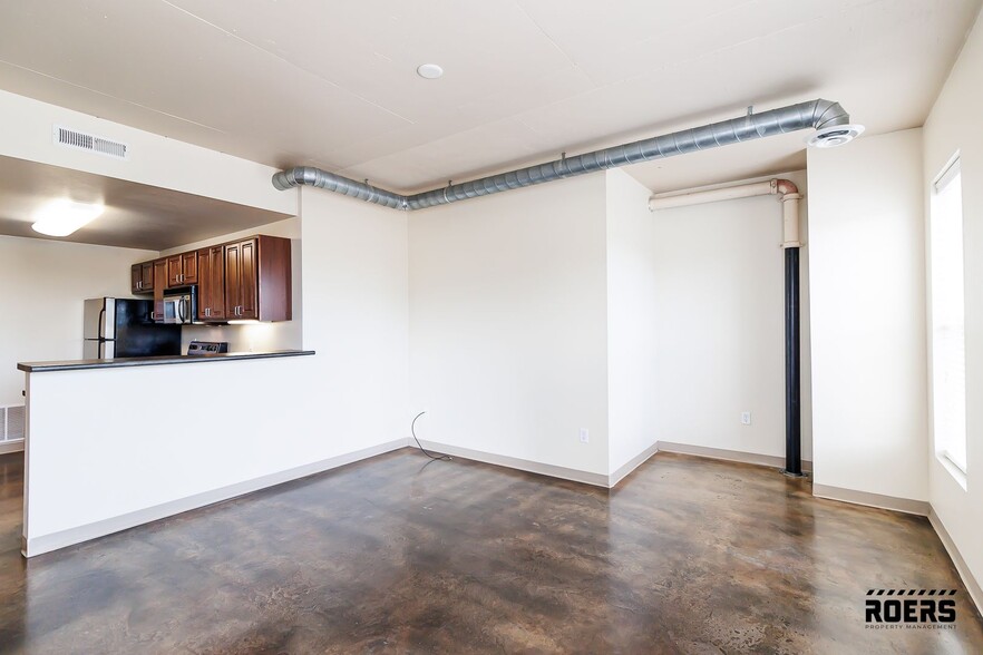 Interior Photo - 1919 Flats