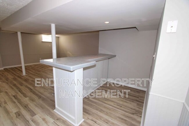 Building Photo - 3130 Balsamridge Dr