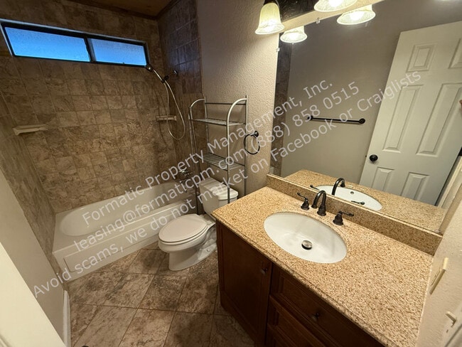 Building Photo - Cozy and Pet-Friendly Cabin in Sugarloaf