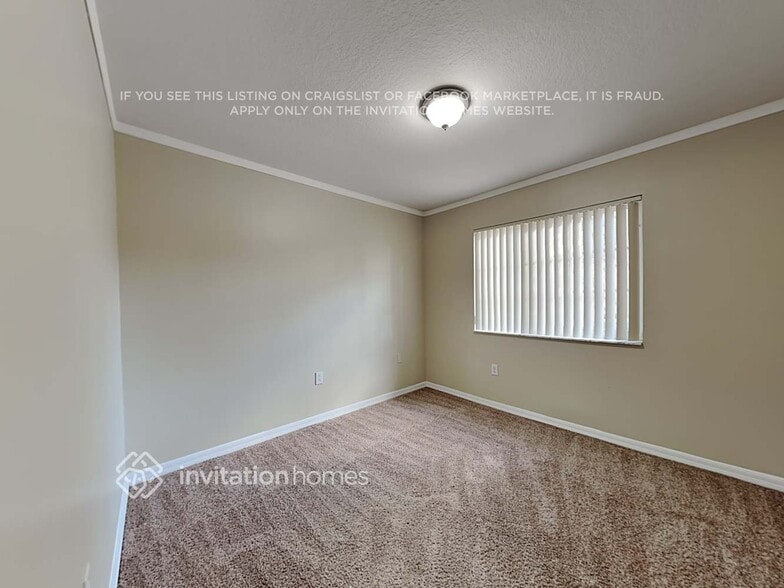 Building Photo - 2296 NW 170th Ave